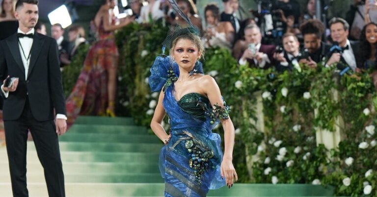 17blockout 01 Kgpv Facebookjumbo.jpg