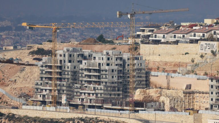 Tzofim Settlement Construction West Bank Jan 24 Afp.jpg