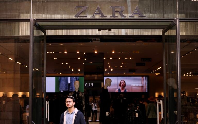 Zara20store20in20shopping20thoroughfare20in20jerusalem20.jpg