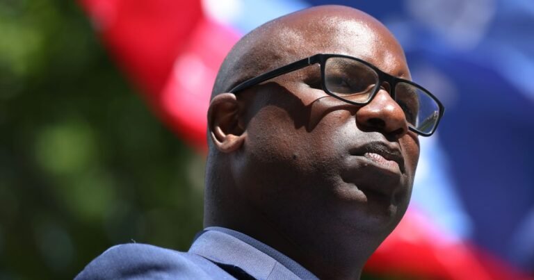 C68a090e2a6c44ff5c7bb89af42e66f96e Jamaal Bowman Stance.1x.rsocial.w1200.jpg