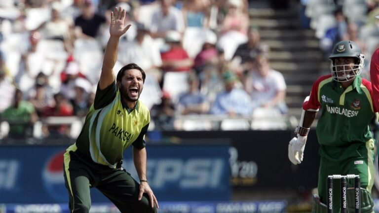 Shahid Afridi 244349743 16x9.jpg