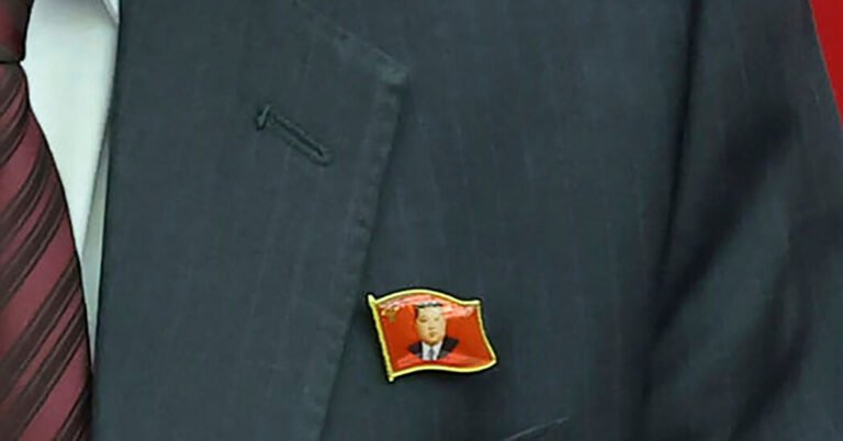 02nkorea Pin 01 Tbjh Facebookjumbo.jpg