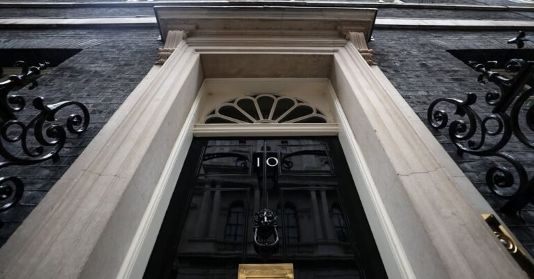 04uk Blog Downing Street Prep1 Hcvt Facebookjumbo.jpg
