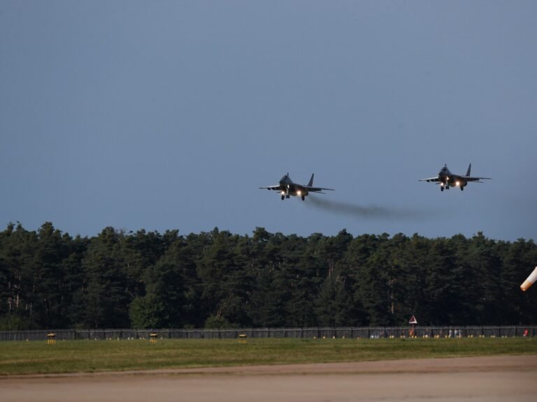 2022 08 27t152401z 384481088 Rc235w9fhvh4 Rtrmadp 3 Ukraine Crisis Slovakia Jets.jpg