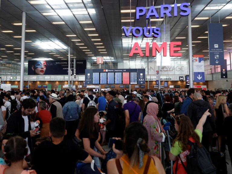 2024 07 19t095945z 1158664215 Rc29y8askx1g Rtrmadp 3 Cyber Outages France 1721385339.jpg