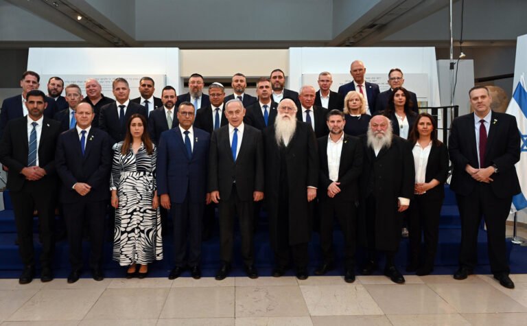 53772745701 26ef37cbd1 K.jpg