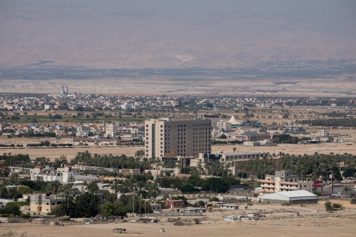ישראל מביטה פיגועים, חטיפות של תאי טרור ערבים | העיתונות היהודית – JewishPress.com | פסח בנסון / TPS | י"ז בתמוז התשע"ד – יום שני, 22 ביולי 2024 Jericho.jpg
