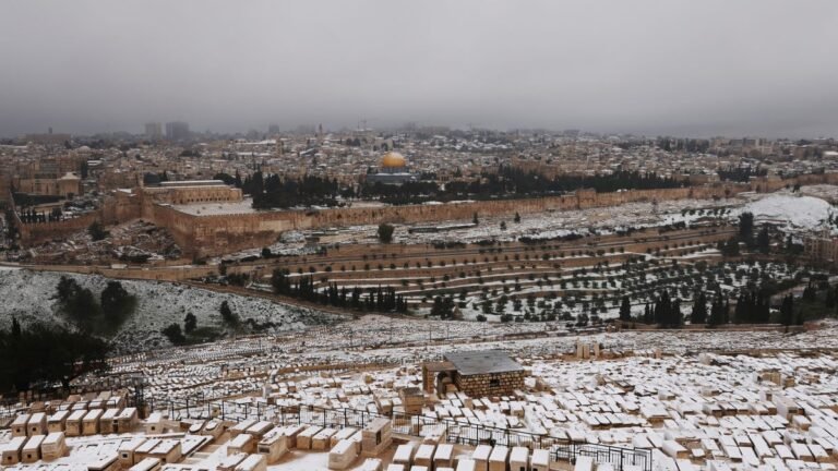 כלכלת ישראל מתכווצת על רקע המלחמה נגד חמאס בעזה E137a7b6914f378f2b70b418227f4d2d.jpg
