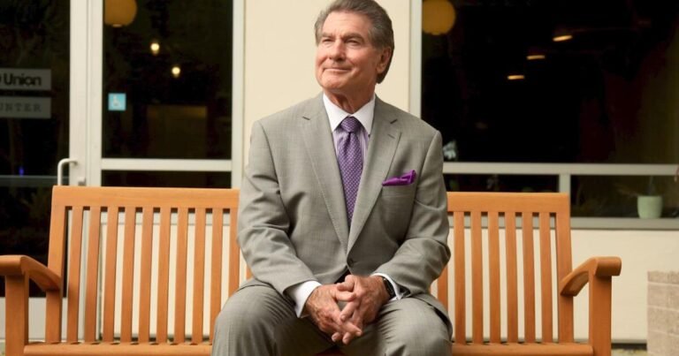 Urlhttps3a2f2fcalifornia Times Brightspot.s3.amazonaws.com2f372f252fe85a89944caabee5641182f4a51f2flatt Nathan Fenno Steve Garvey 0000000.jpg