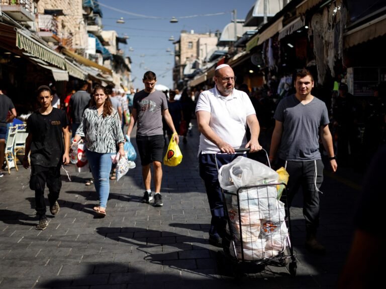 2022 10 13t060004z 1928304048 Rc2jrw9xf9io Rtrmadp 3 Israel Election Economy 1706214886.jpg