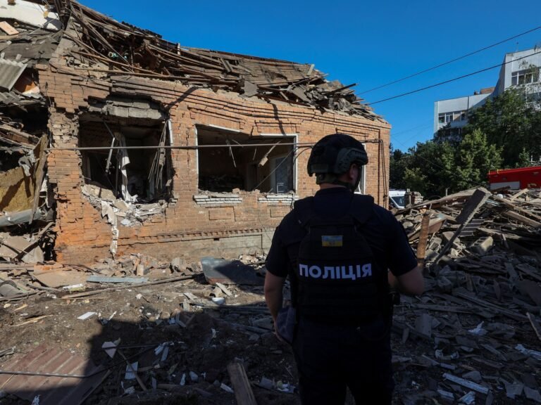 מתקפה רוסית על חרקוב באוקראינה הרגה לפחות ארבעה, פצעה עשרות | חדשות המלחמה רוסיה-אוקראינה 2024 07 03t164211z 856490048 Rc2qn8as741e Rtrmadp 3 Ukraine Crisis Attack Kharkiv 1720089889.jpg