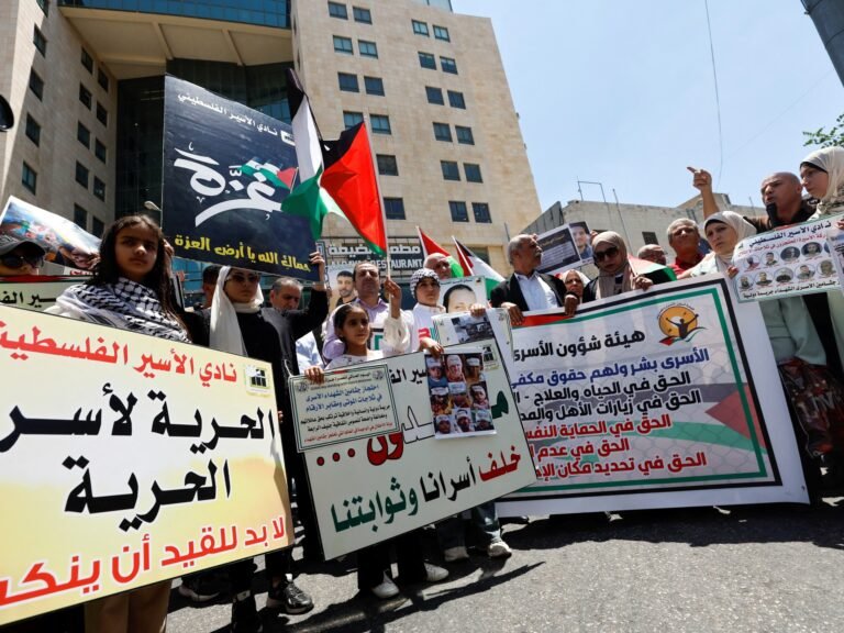 קריאה לפעולה גלובלית קולקטיבית לתמיכה באסירים פלסטינים | סכסוך ישראל-פלסטין 2024 08 03t103635z 977539518 Rc2a89a4puwv Rtrmadp 3 Israel Palestinians Protests 1722698704.jpg