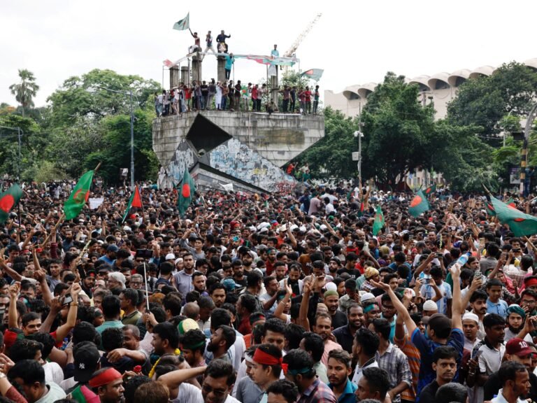 2024 08 05t101247z 295977731 Rc2l99aa6b2j Rtrmadp 3 Bangladesh Protests 1722853065.jpg