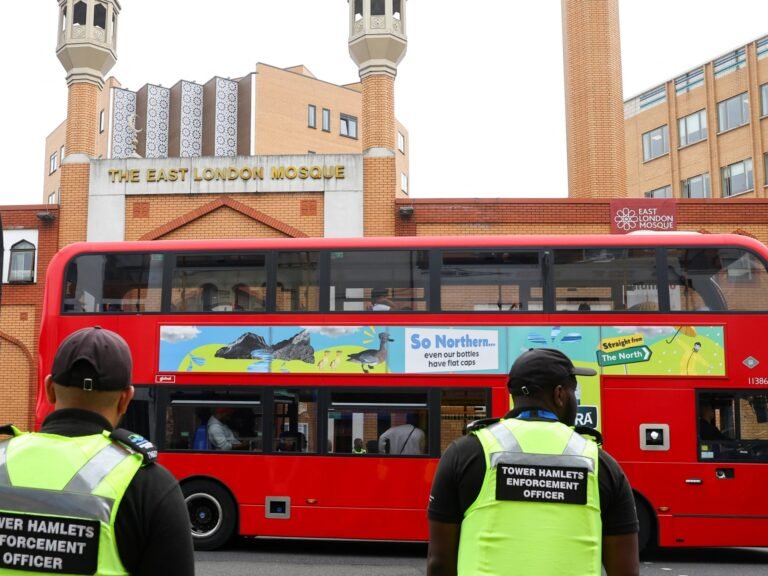 בריטניה מתכוננת ליום אי שקט על רקע חשש מהתפרעויות הימין הקיצוני ב-30 מקומות | חדשות הימין הקיצוני 2024 08 05t131612z 1683923297 Rc2p99aasvn6 Rtrmadp 3 Britain Protests 1723019685.jpg