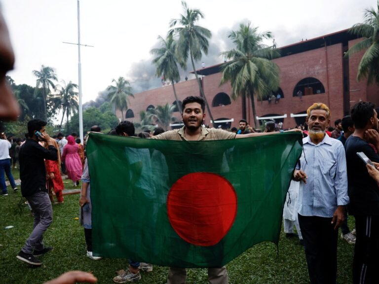 2024 08 05t153200z 1643790998 Rc2o99a194t1 Rtrmadp 3 Bangladesh Protests 1722872742.jpg