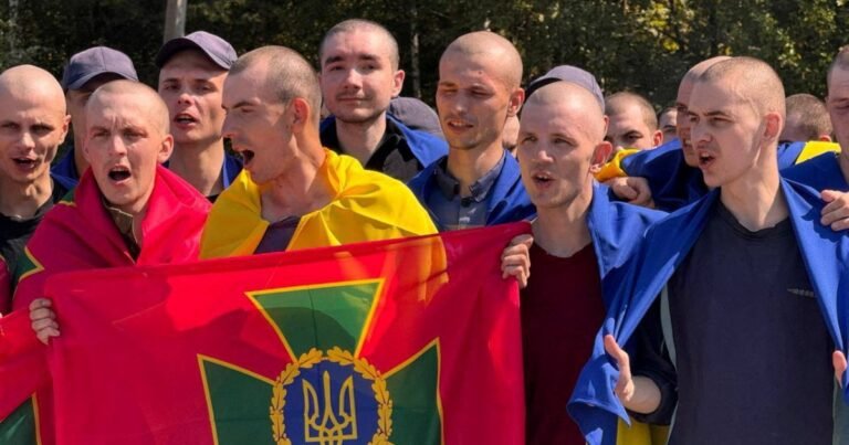 2024 08 24t114302z 477737305 Rc2bm9a2d46f Rtrmadp 3 Ukrane Crisis Prisoners Exchange 1724499991.jpg