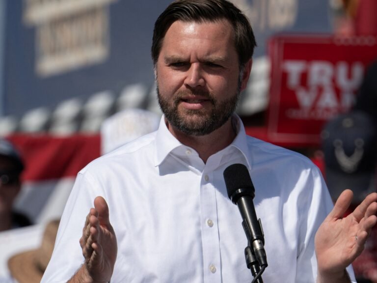 2024 10 09t211103z 1991365537 Rc24haa8tgrz Rtrmadp 3 Usa Election Vance 1729140979.jpg
