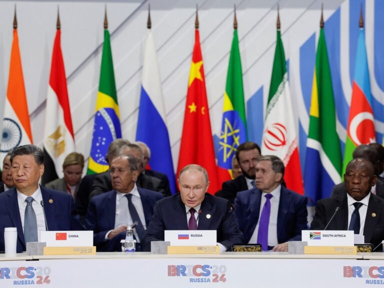 בפסגת BRICS, פוטין מברך על הערותיו של טראמפ על סיום מלחמת אוקראינה | חדשות המלחמה רוסיה-אוקראינה 2024 10 24t093506z 934439328 Rc2wqaambqbq Rtrmadp 3 Russia Brics 1729793472.jpg