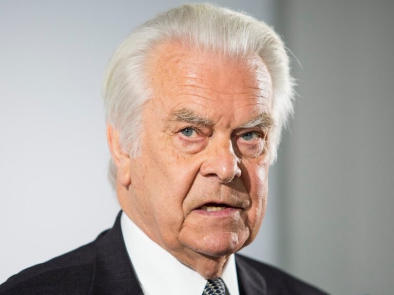 ראש החוץ של בריטניה לשעבר צופה סיום מהיר של מלחמת רוסיה-אוקראינה אם טראמפ ינצח | חדשות המלחמה רוסיה-אוקראינה Gettyimages 532527368 1729513505.jpg