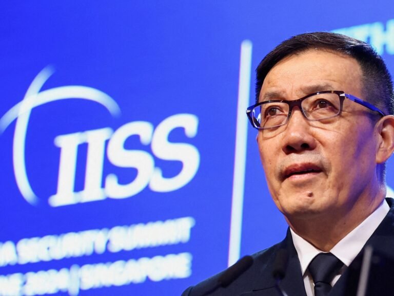 סין פתחה בחקירת שחיתות נגד שר ההגנה דונג ג'ון: דיווח | חדשות פשע 2024 11 27t015752z 571992002 Rc2o28ajvle2 Rtrmadp 3 China Defence Minister 1732683964.jpg