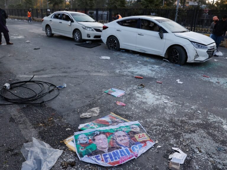 2024 11 27t054345z 823705079 Rc2edbaiol7l Rtrmadp 3 Pakistan Politics Khan 1732706702.jpg