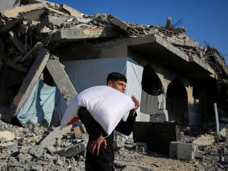 "העולם בוער": סוכנות הסיוע של האו"ם מזהירה מפני בחירות קשות עם ירידת המימון | חדשות האומות המאוחדות 2024 12 03t105015z 1695533225 Rc2lhbaiaw2q Rtrmadp 3 Israel Palestinians Gaza 1733291127.jpg