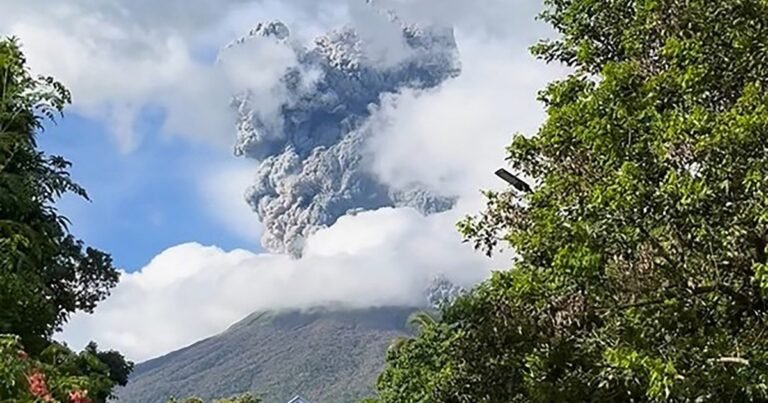 Afp 20241209 36pw3kk V1 Preview Philippinesvolcano 1733739919.jpg