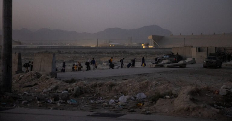 24afghan Refugees 1 Hbmp Facebookjumbo.jpg