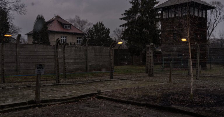 Xxpoland Auschwitz 01 Qckl Facebookjumbo.jpg