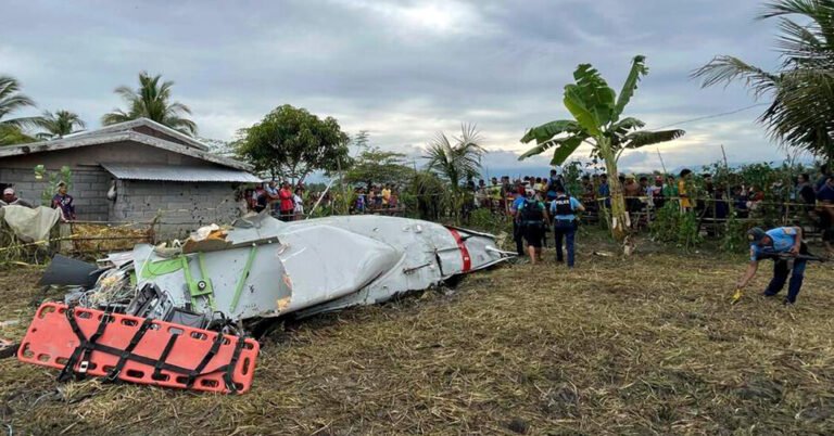 07philippines Crash Jlwf Facebookjumbo.jpg