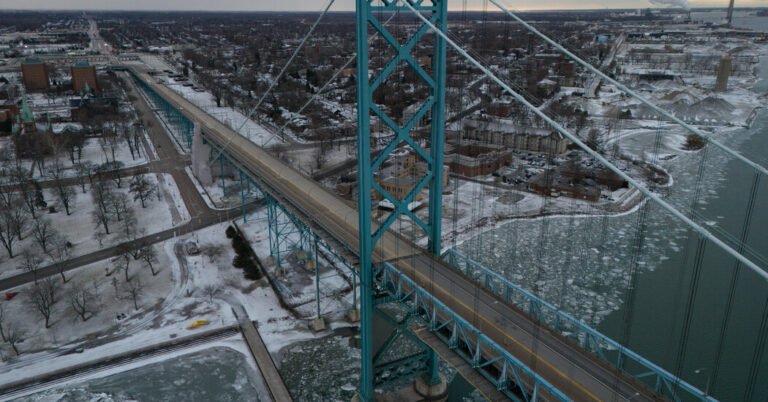 08canadaletter Bridge Qlwg Facebookjumbo.jpg