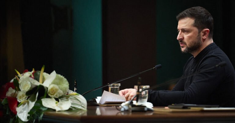 18ukraine Zelensky 1 Qcjv Facebookjumbo.jpg