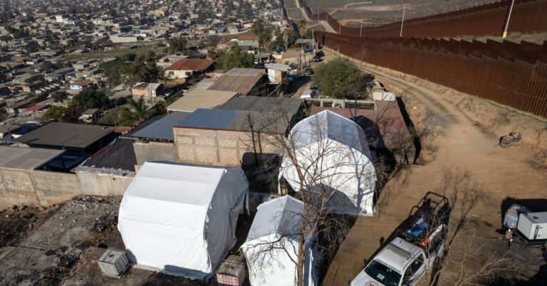 פקידי טראמפ התפצלו כמה קשה ללכת על קרטלים מקסיקניים 28mexico Security Zqlj Facebookjumbo.jpg