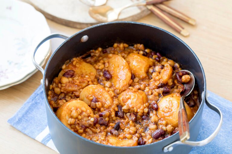 חמין וטעים: התבשיל האיקוני בגרסה בריאה שתחמם לכם את החורף 885376.jpeg