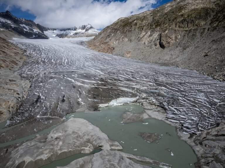 Afp 20241001 36hn3zt V1 Highres Switzerlandenvironmentclimatemountainsglaciers 1739991326.jpg