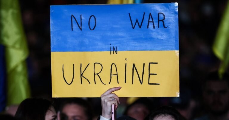 Afp 20250224 36yh8fa V5 Highres Britainukrainerussiaanniversarywarconflict 1740470436 1740833670.jpg