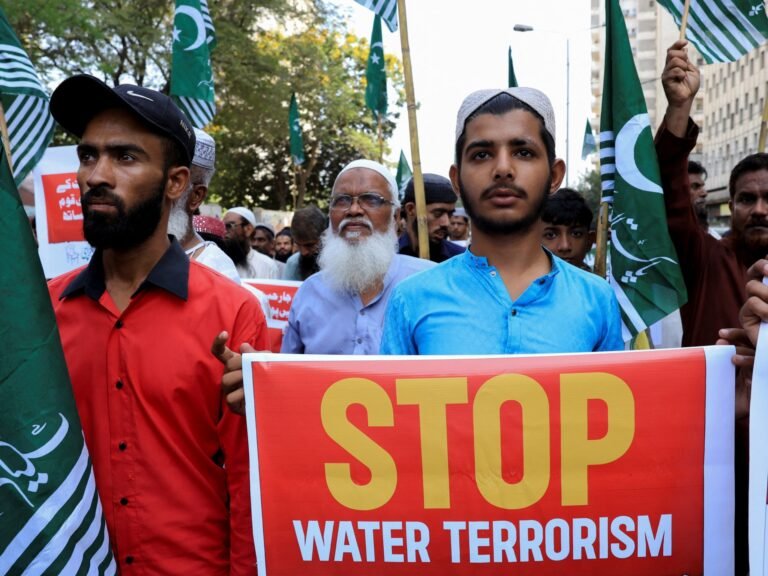2025 04 24t123157z 1959129332 Rc2a4eavfsg1 Rtrmadp 3 India Kashmir Attack Water 1745504864.jpg