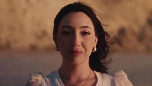 What led to New Day Will Rise? Hjxhiq4nike 0 48 1280 721 0 Large.jpg