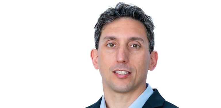 Tsachi iron cklgna.jpg