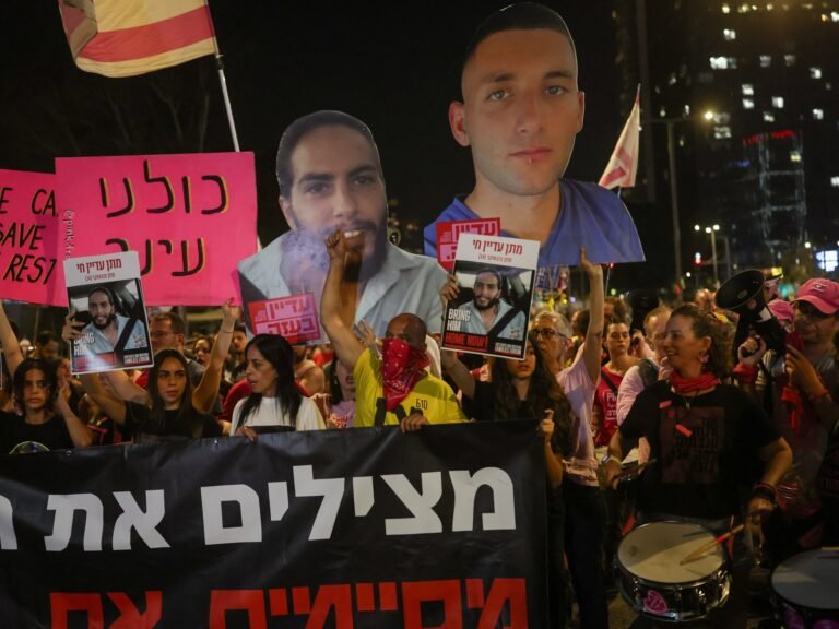 ישראלים דורשים החזרת שבויים; עצרות פרו-פלסטין שנערכו באירופה | חדשות סכסוך ישראל-פלסטין 2025 06 07t183836z 667060998 rc2uxeagqxvc rtrmadp 3 israel palestinians hostages protests 1749321780.jpg