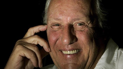 Frederick Forsyth, 'Day of the Jackal' author, dies at 86 Hkcm5qn7ex 0 396 3000 1689 0 large.jpg