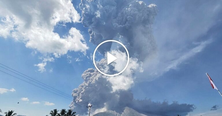 07xp indonesia volcano tvpk facebookjumbo.jpg