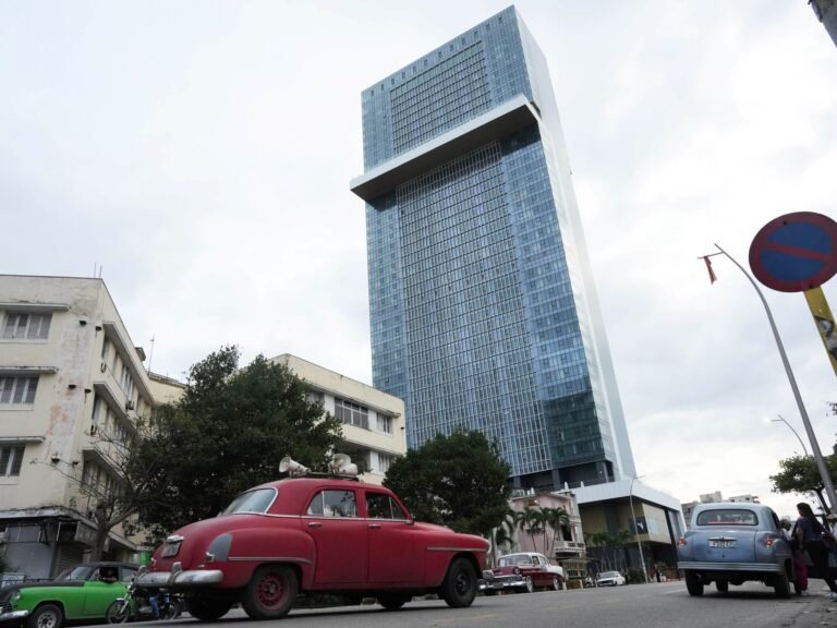 2025 01 03t152946z 2026011332 rc2mybanc36a rtrmadp 3 cuba tourism 1752280628.jpg