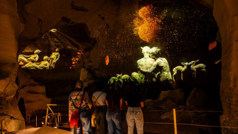 עידן רייכל בתערוכה חדשה במערת הפעמון בית גוברין 992279.jpeg