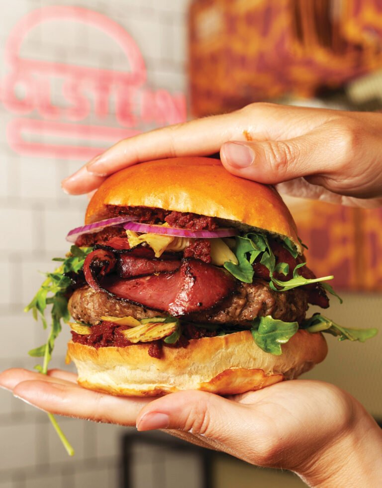 אושיית אוכל חדשה שובר את הרשת ושת"פ מסקרן בין 2 מוסדות קולינריים 992293.jpeg