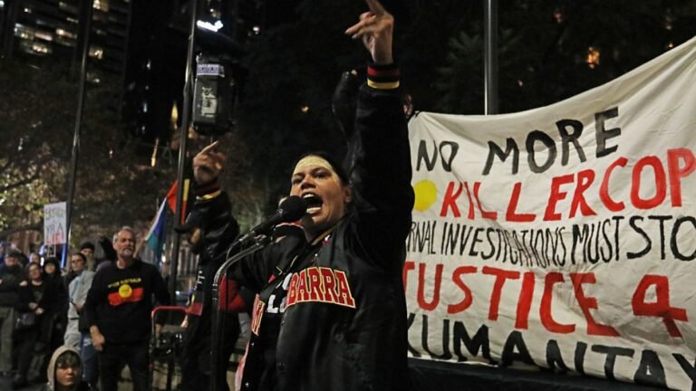 בירור אוסטרלי אומר גזענות מאחורי הירי במשטרה על נער יליד | חדשות זכויות ילידים Gettyimages 2219041009 1751866777.jpg