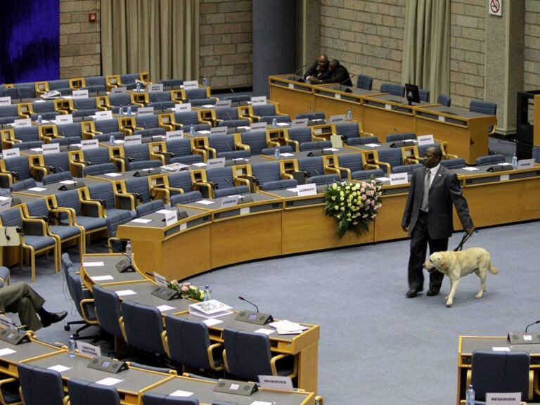 2011 09 09t120000z 640410761 gm1e79a003m01 rtrmadp 3 kenya 1755593262.jpg