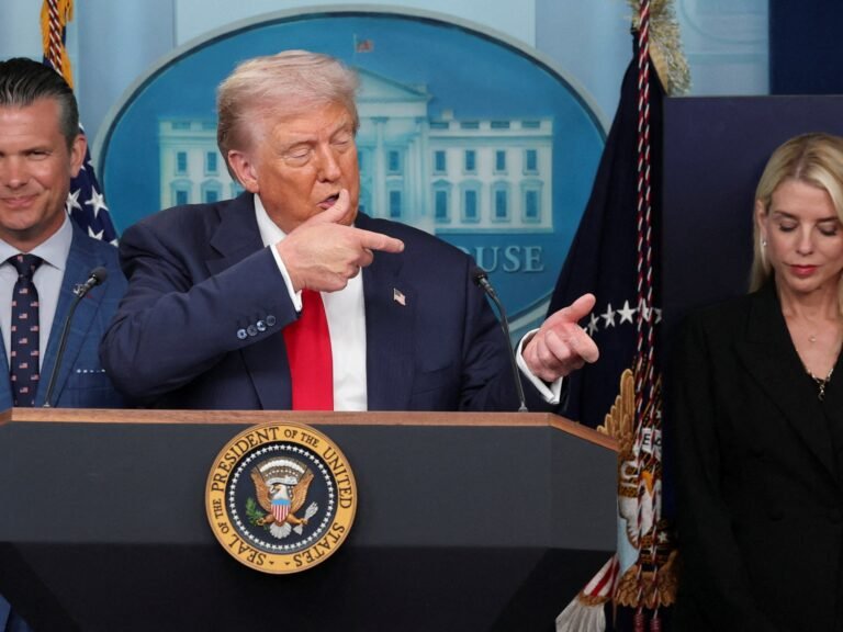 מדוע טראמפ שולח אותנו המשמר הלאומי לוושינגטון הבירה? | חדשות דונלד טראמפ 2025 08 11t224337z 1919670141 rc245ga0q08q rtrmadp 3 usa trump crime 1754966238.jpg