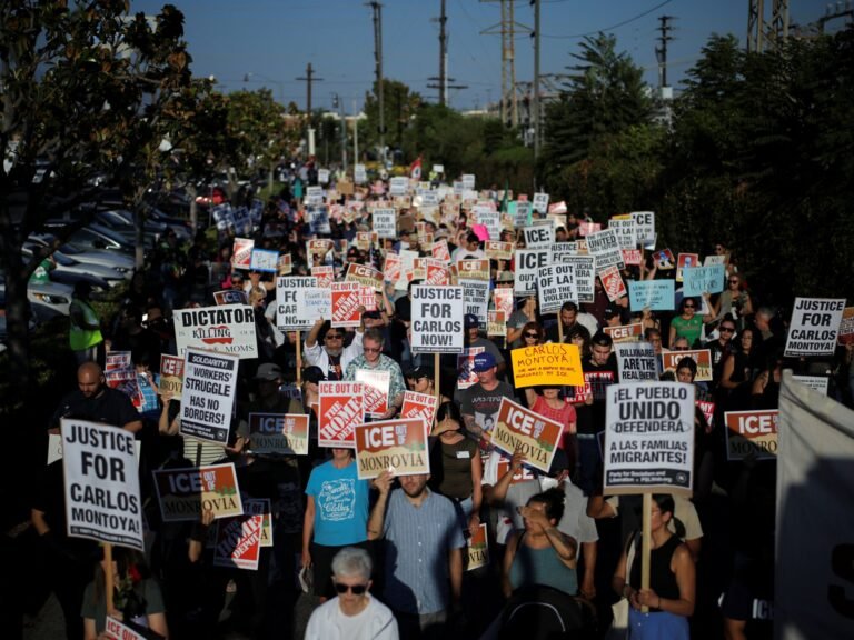 2025 08 16t023806z 1989899129 rc218ga66rmp rtrmadp 3 migration usa monrovia 1755728195.jpg