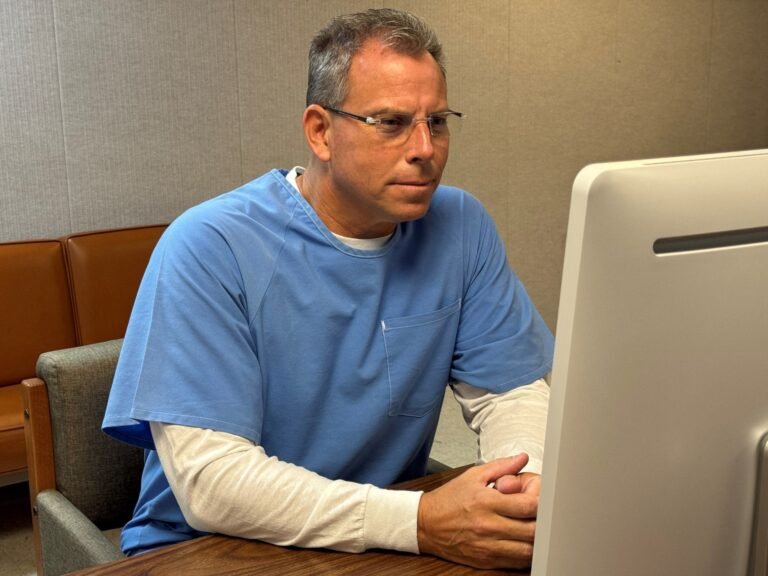 2025 08 22t020318z 821931160 rc2ubga82abn rtrmadp 3 usa crime menendez brothers clemency 1755852814.jpg